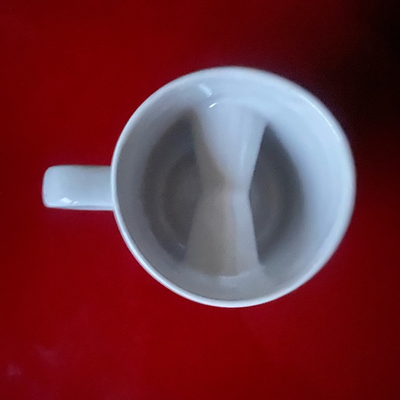 Papel Freelance ceramic “All I want for Christmas is a hole in one” cup - Picture 2 of 3